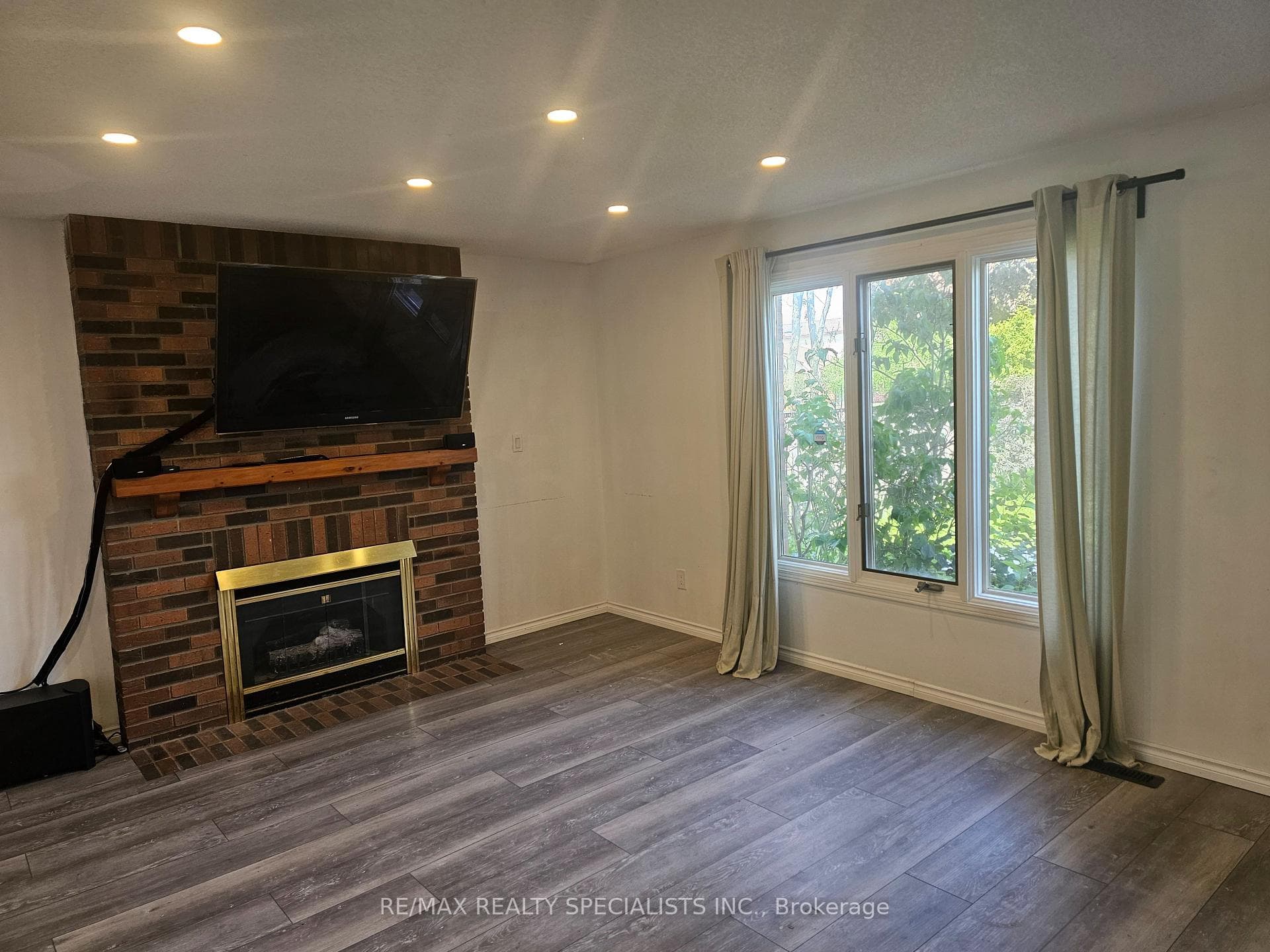 283 Delancey Boulevard photo 8