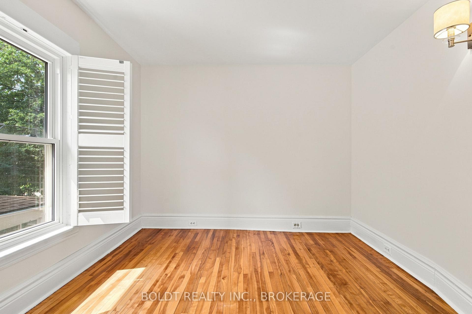 42 Thomas Street photo 25