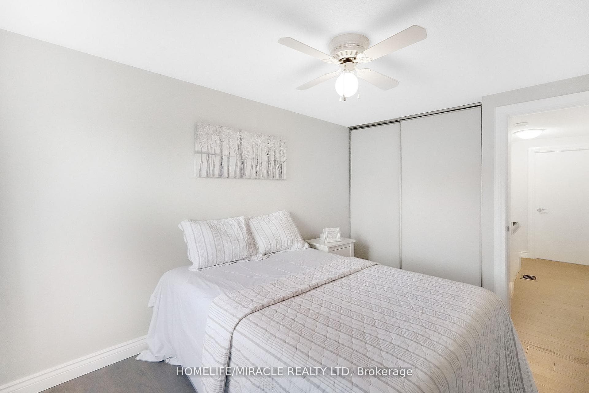 4165 Fieldgate Drive Unit 32 photo 26