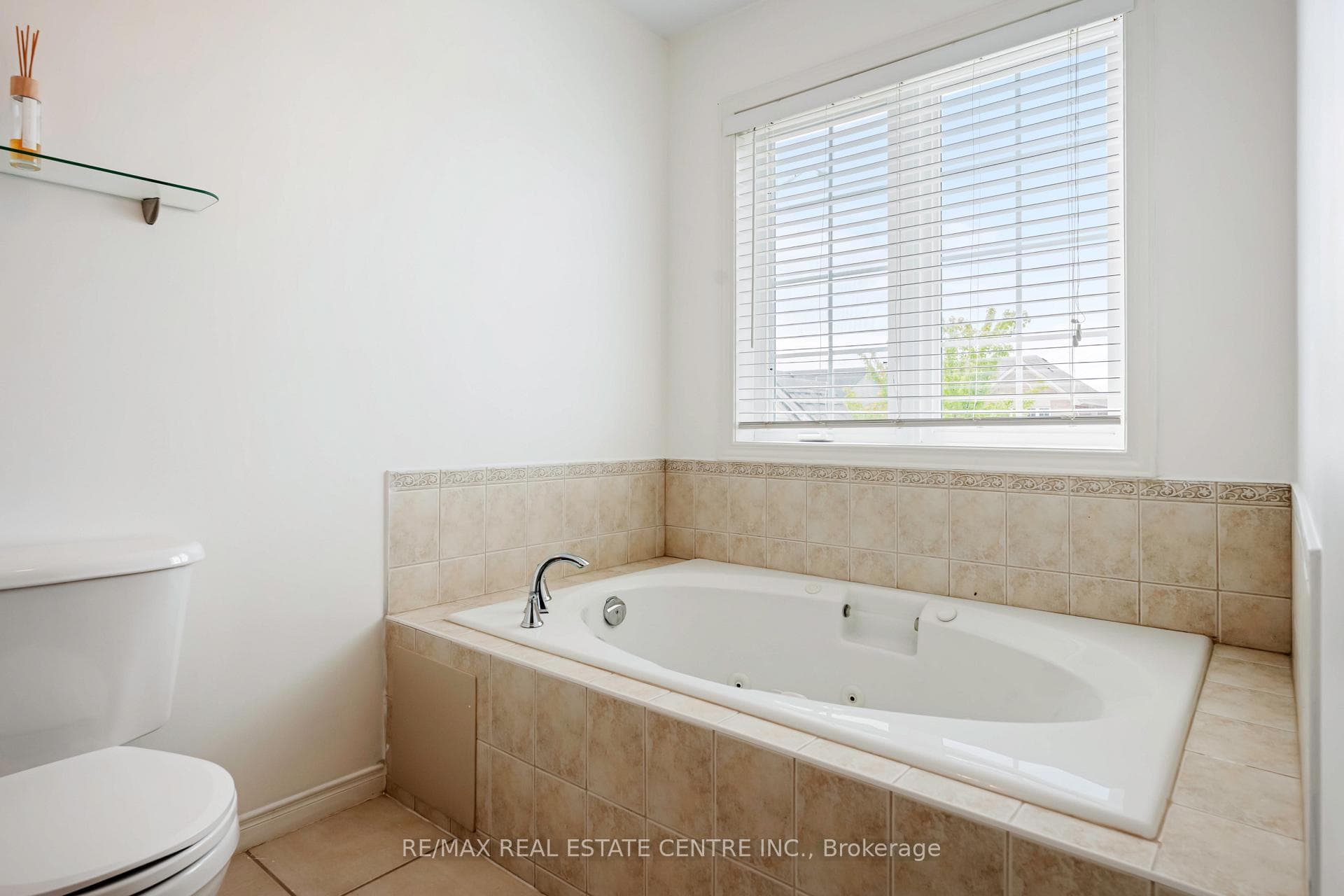 23 Clarke Avenue photo 37
