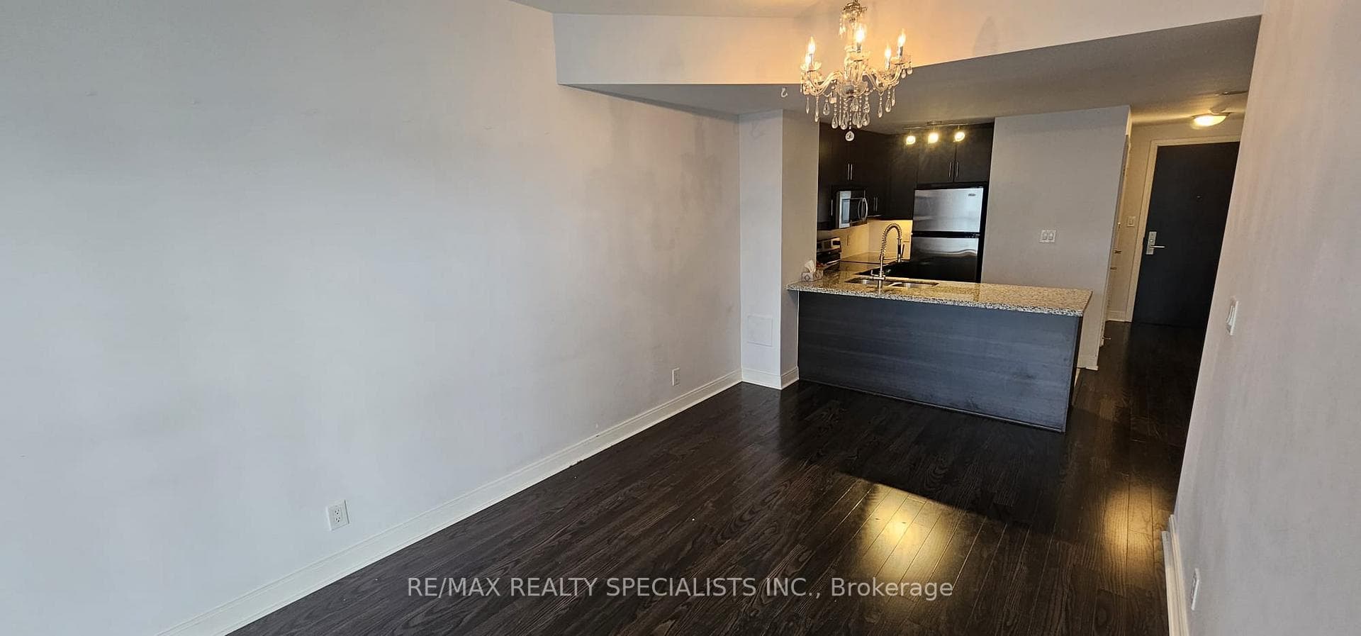 50 Absolute Avenue Unit 1604 photo 7