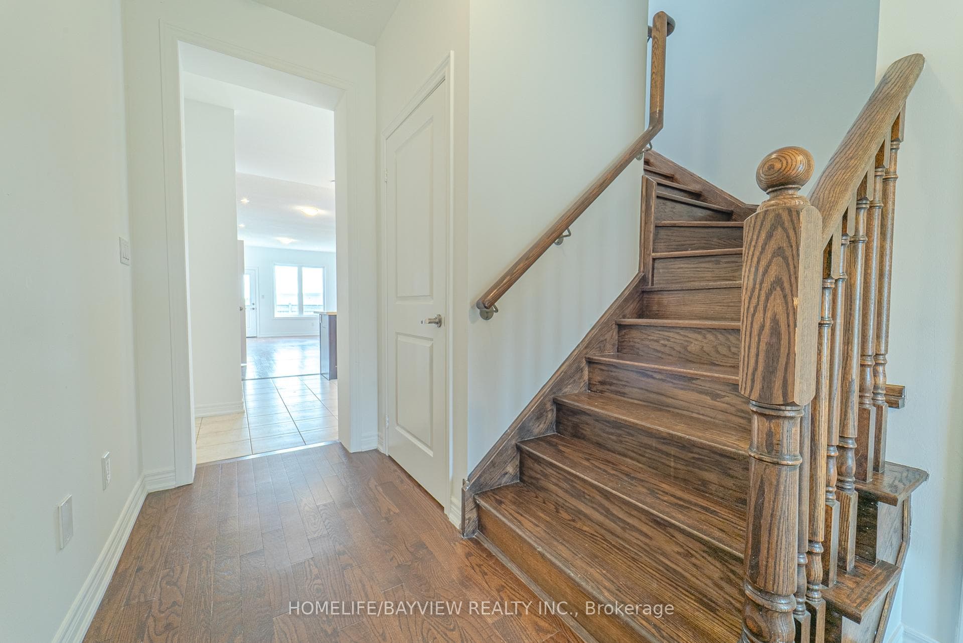 99 Kingsmere Crescent photo 7