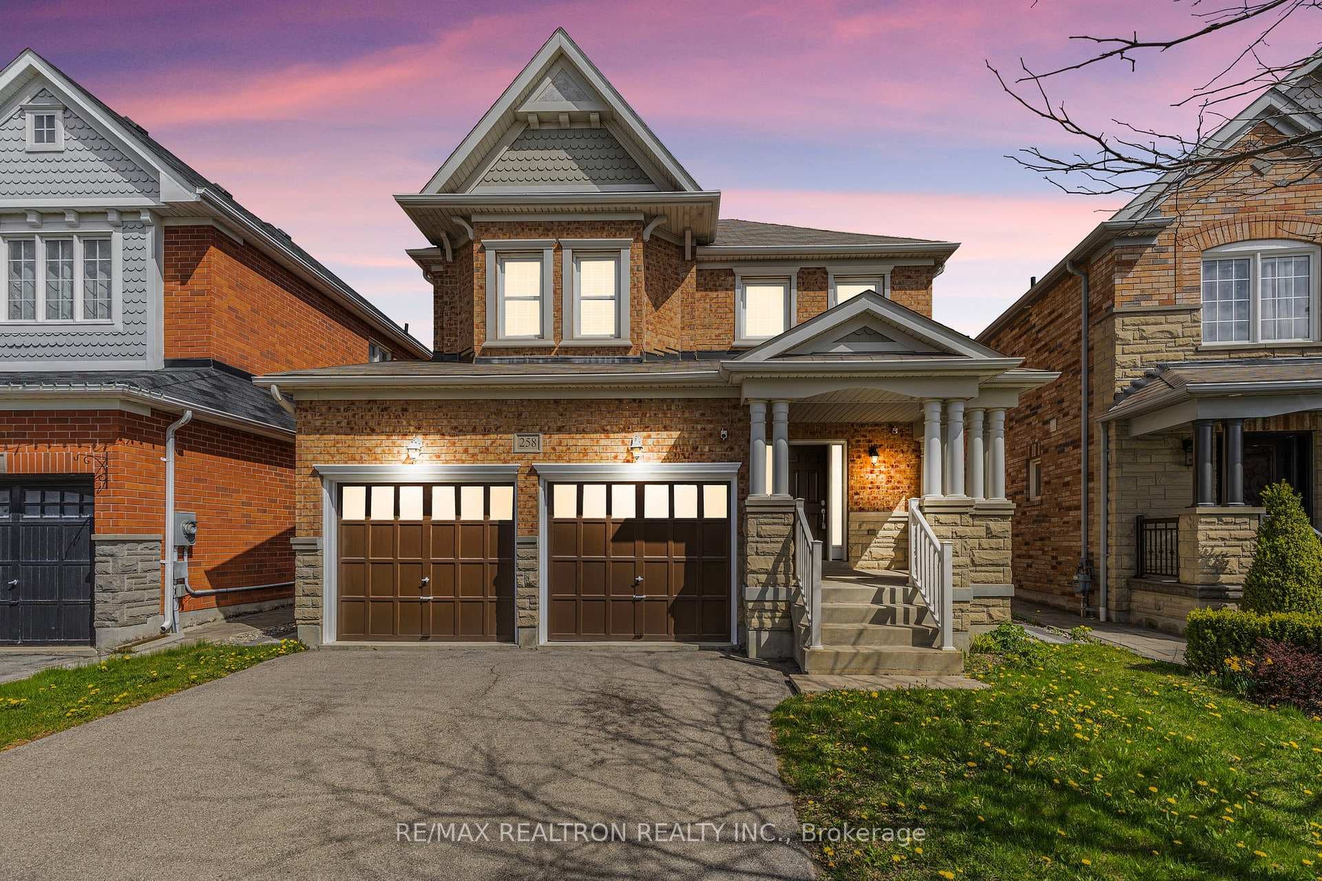 258 Meadowhawk Trail photo 1