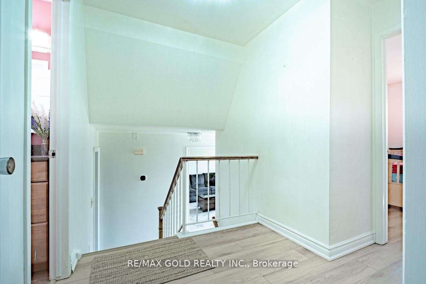 2860 Henley Avenue photo 12