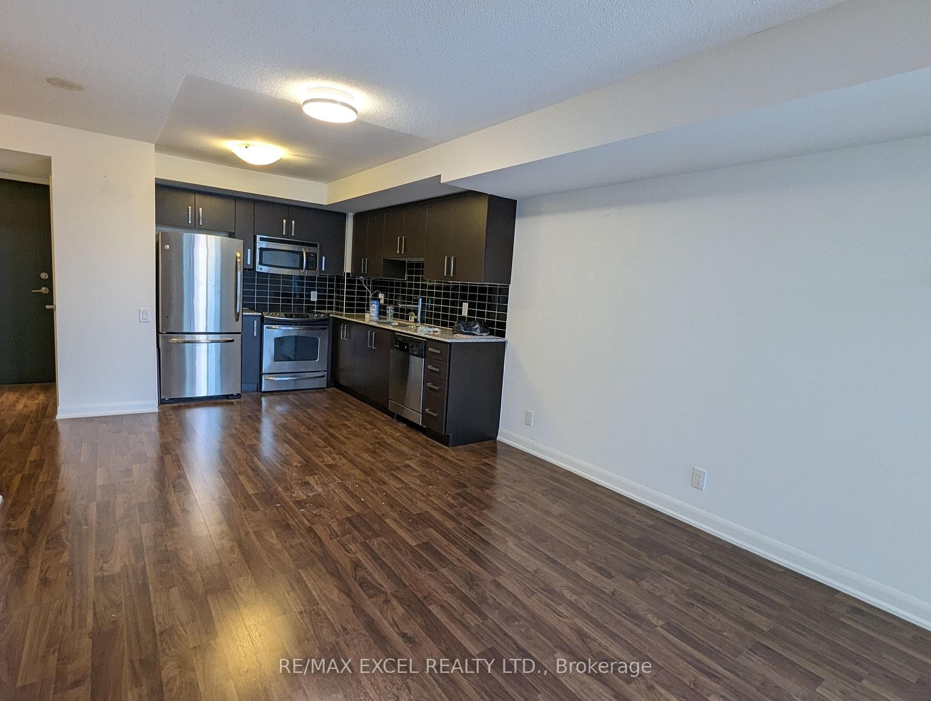 17 Anndale Drive Unit 1102 photo 7