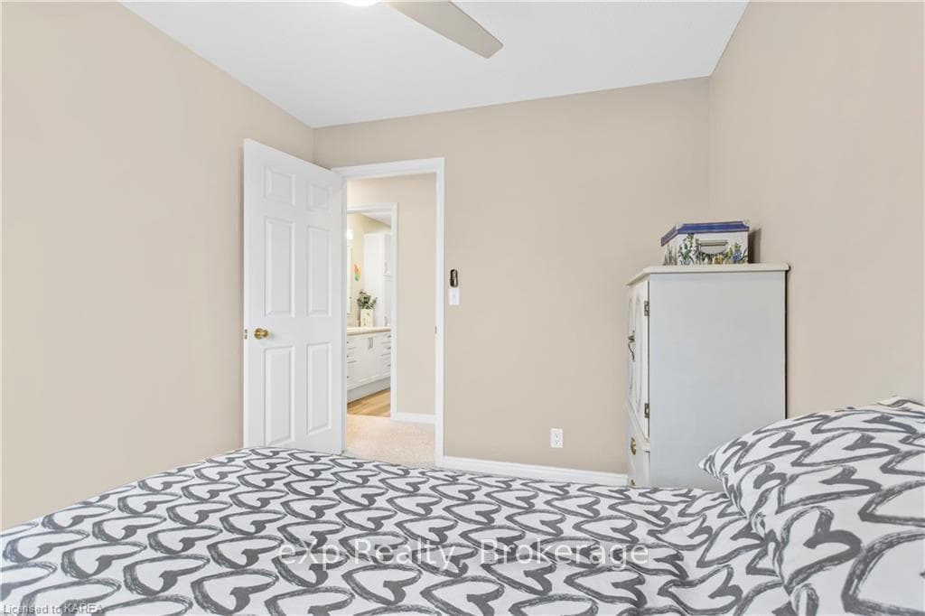 923 LIMESTONE Drive photo 16
