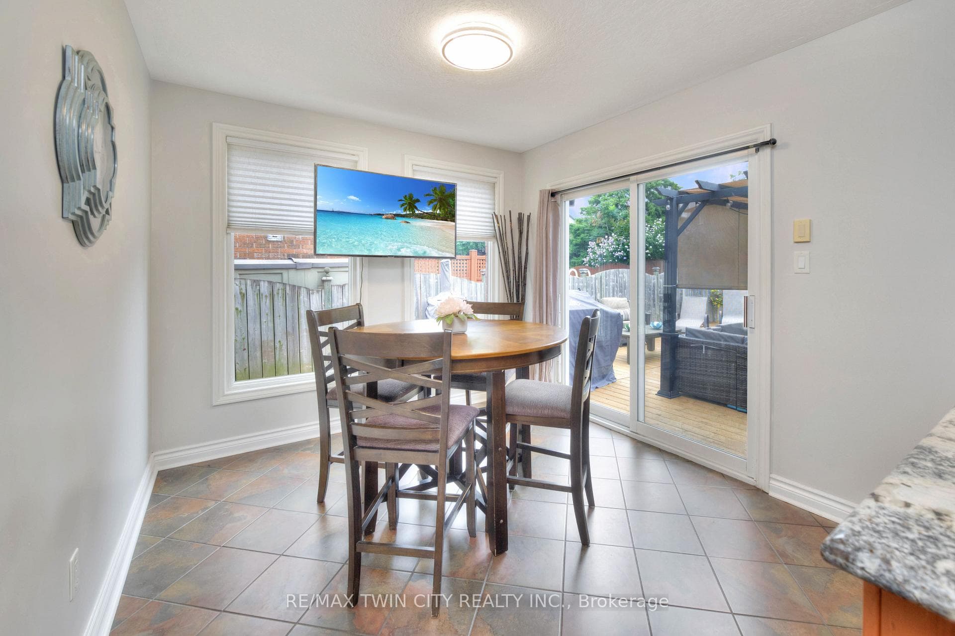 42 Maxwell Drive photo 19