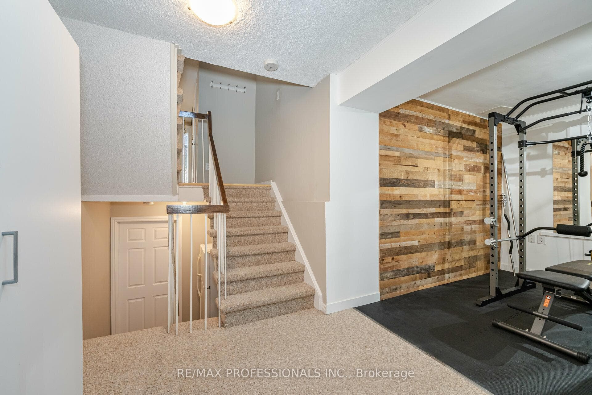4230 Fieldgate Drive Unit 40 photo 33