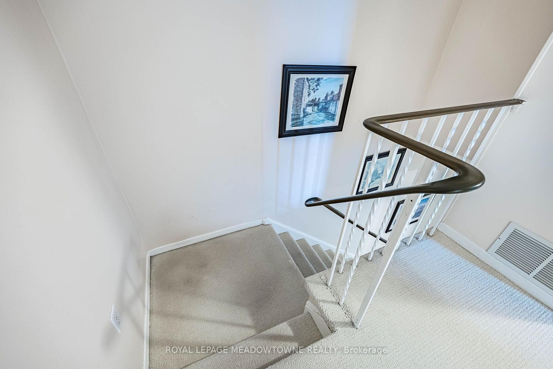 37 Salisbury Circle photo 26