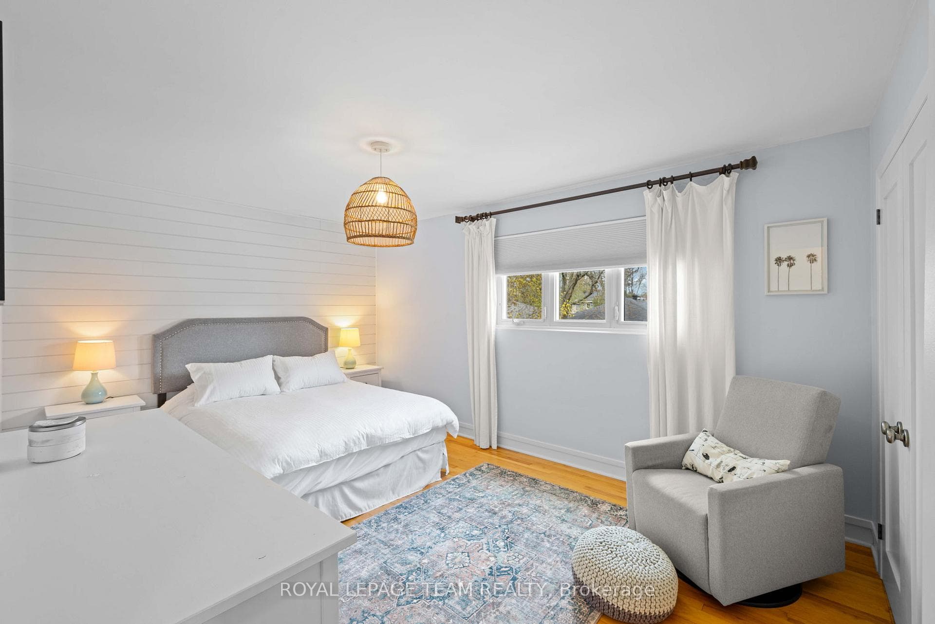 2064 Neepawa Avenue photo 14