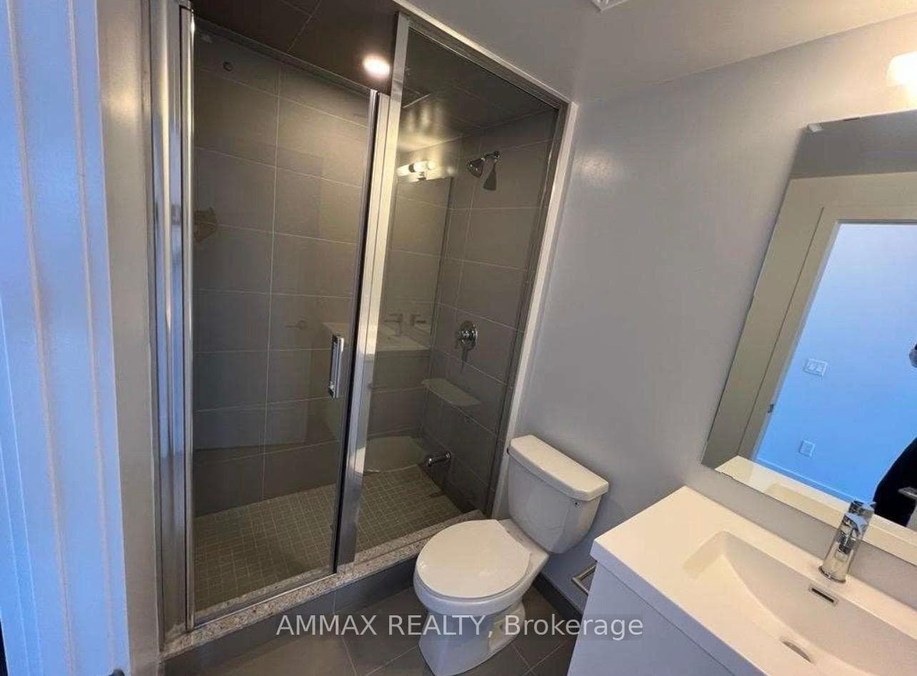 2550 Simcoe Street Unit 1616 photo 11