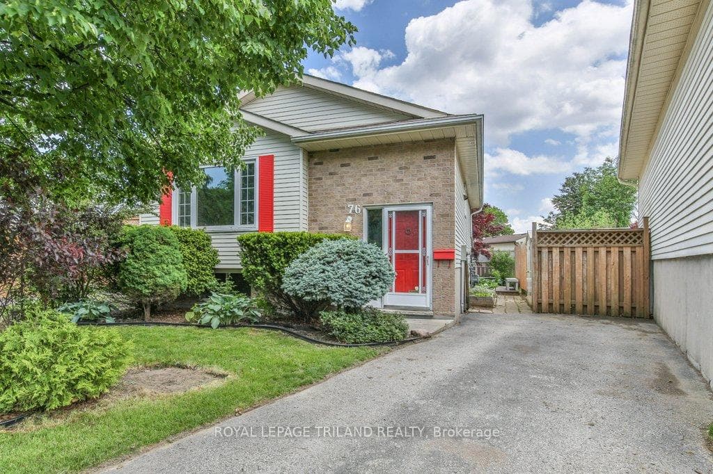 76 SPEIGHT Crescent photo 1