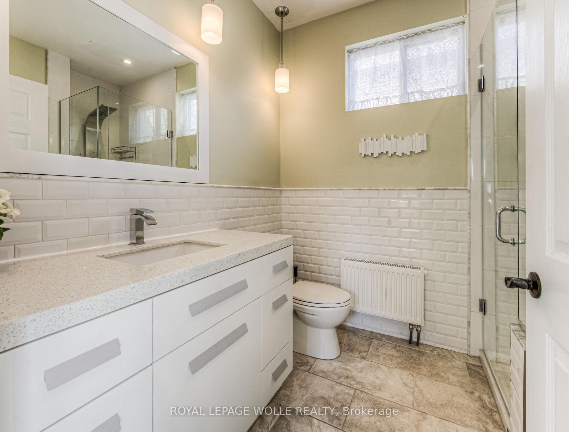 93 Joseph Street photo 19