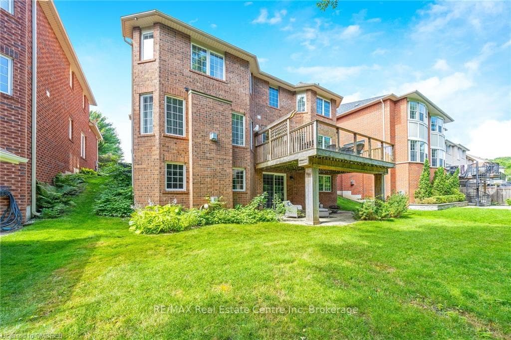 124 ARBORGLEN Drive photo 41