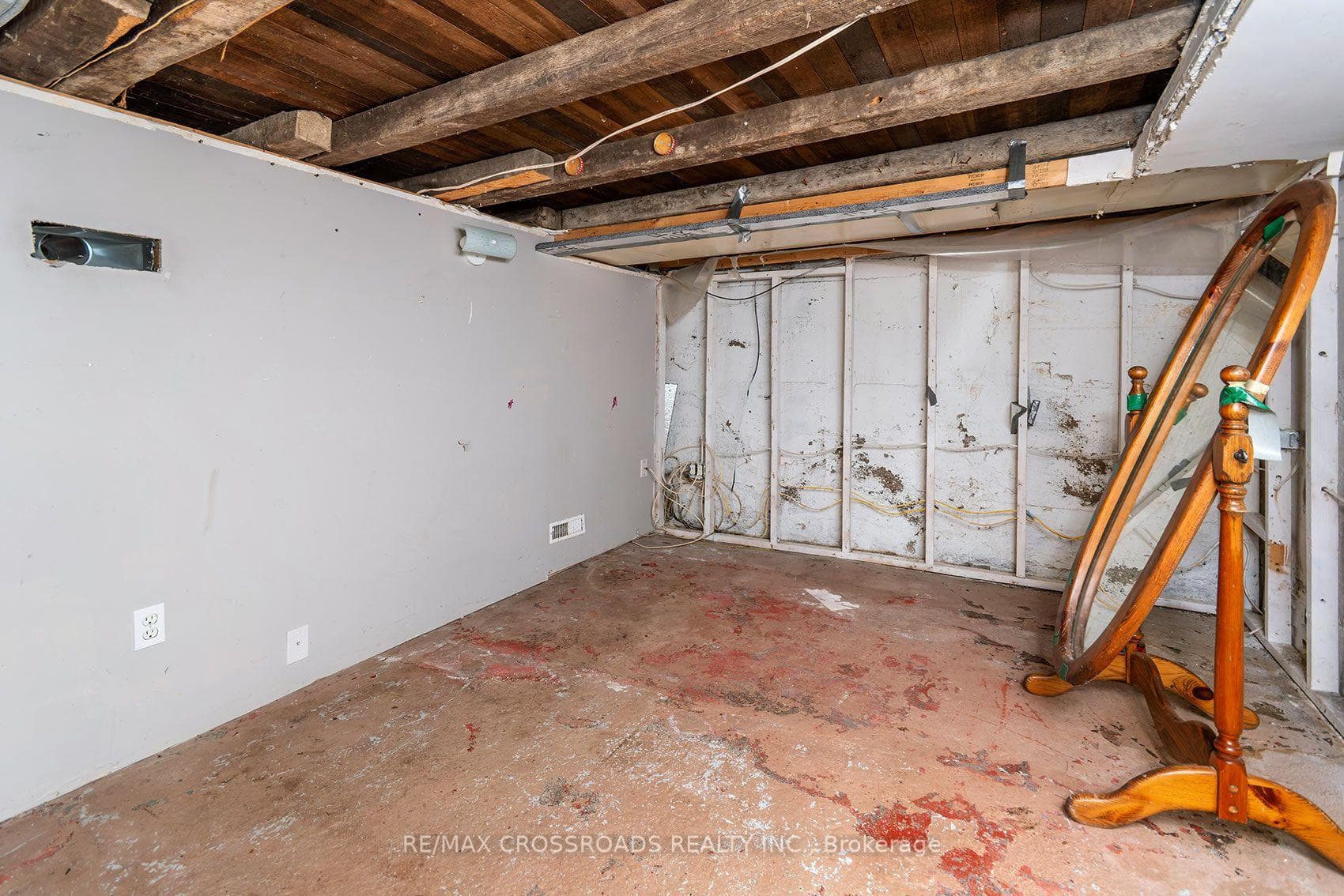 313 Olive Avenue photo 32