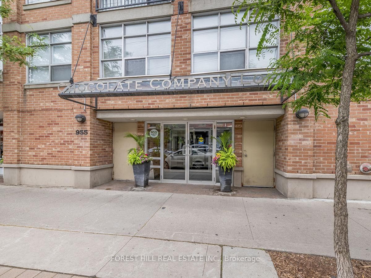 955 Queen Street Unit 327 photo 2