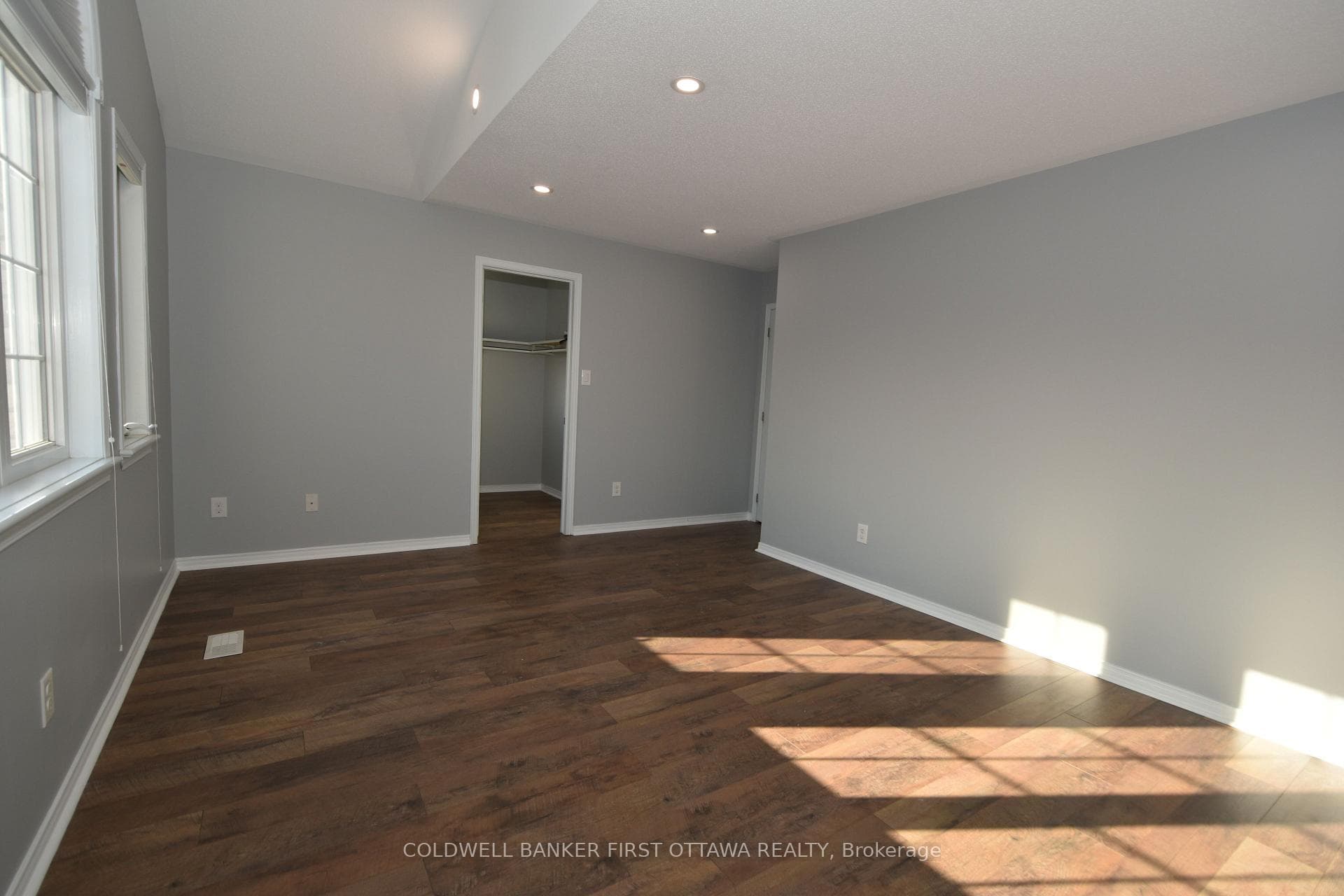 413 Blackleaf Drive photo 24