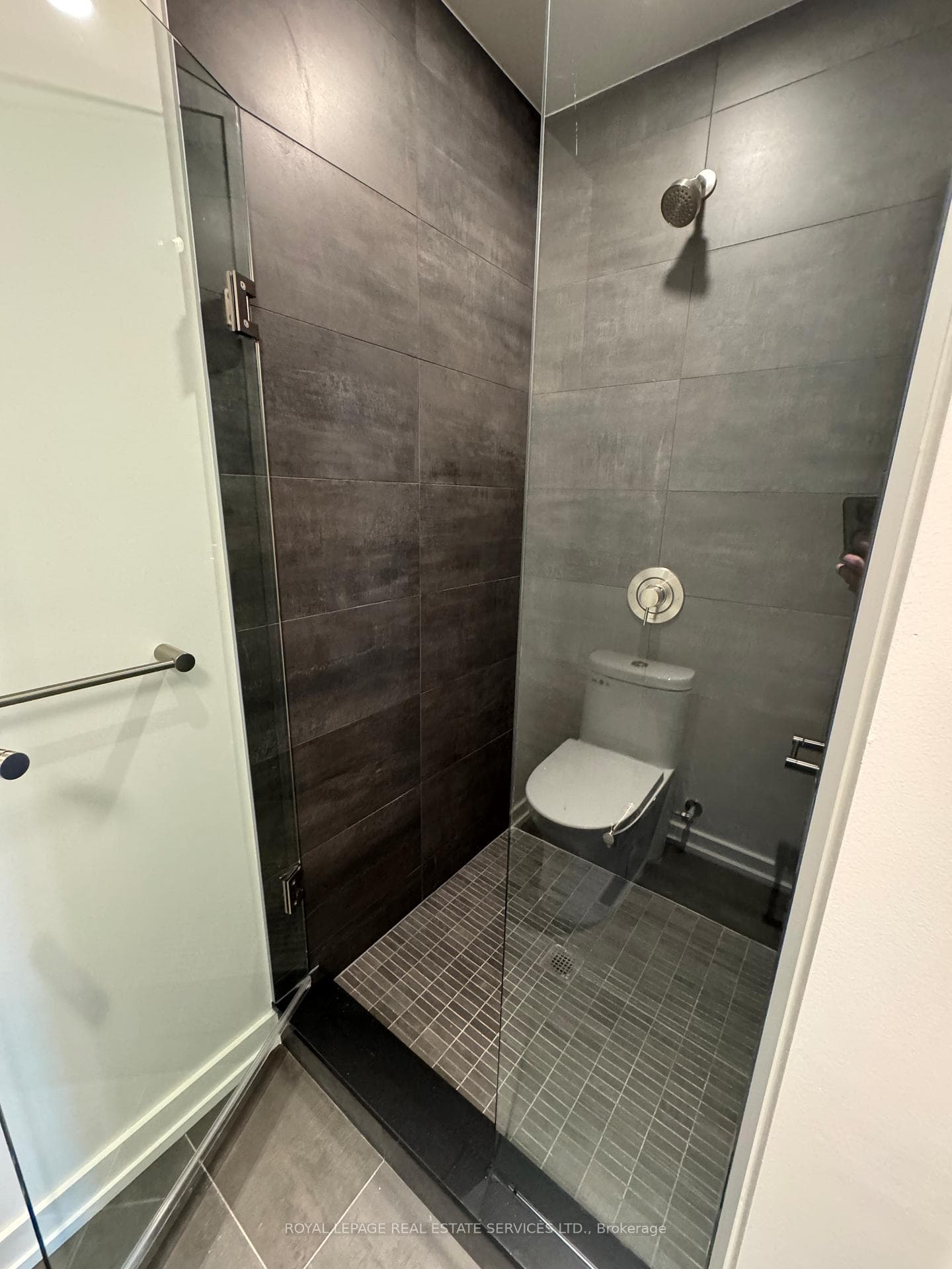 110 Broadway Avenue Unit 2809 photo 21