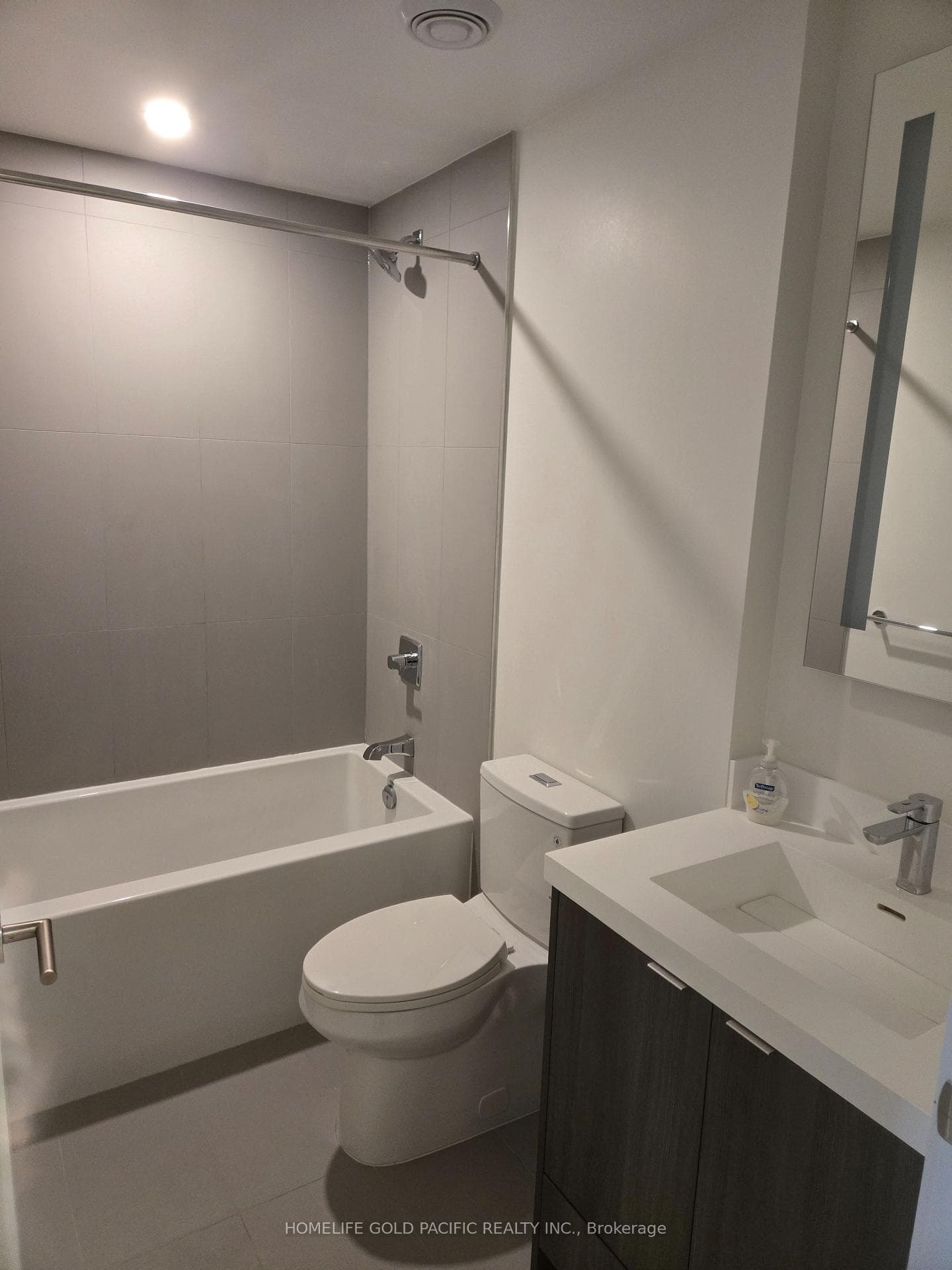 30 Inn on the Park Drive Unit 1011 photo 11