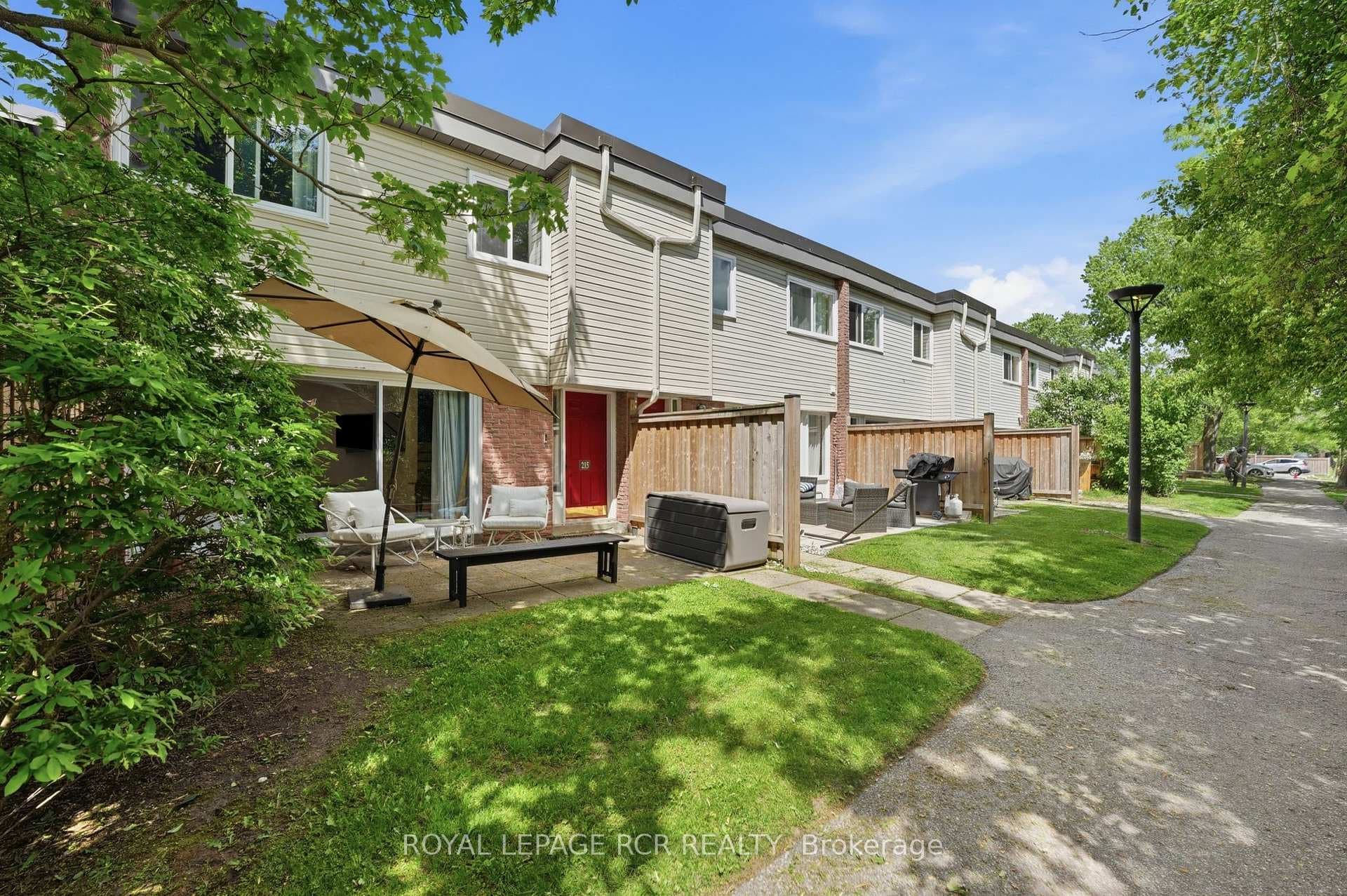 215 Milestone Crescent Unit 75 photo 19