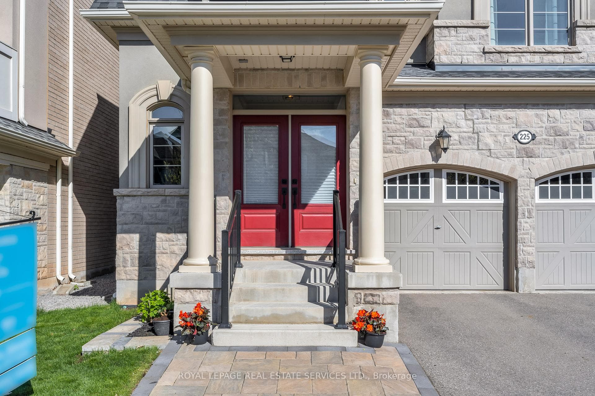 225 Cherryhurst Road photo 2