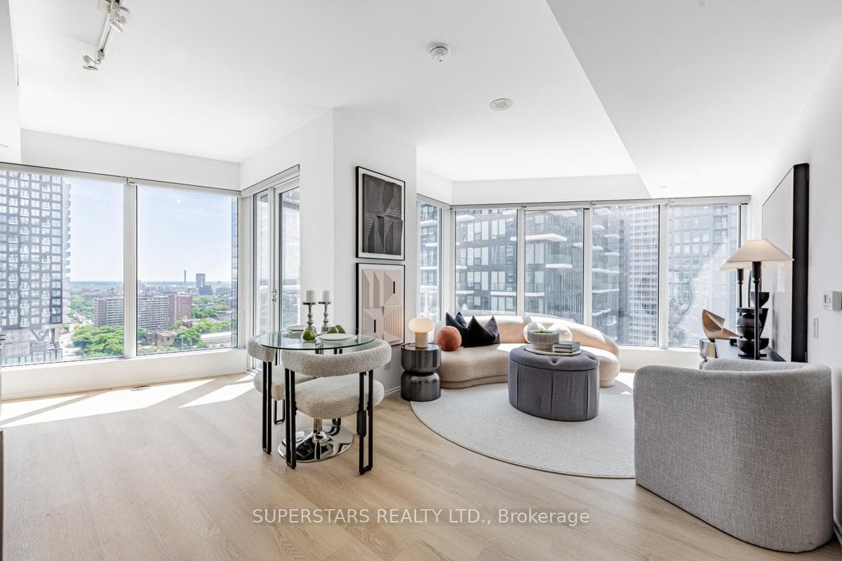 68 Shuter Street Unit 2502 photo 2