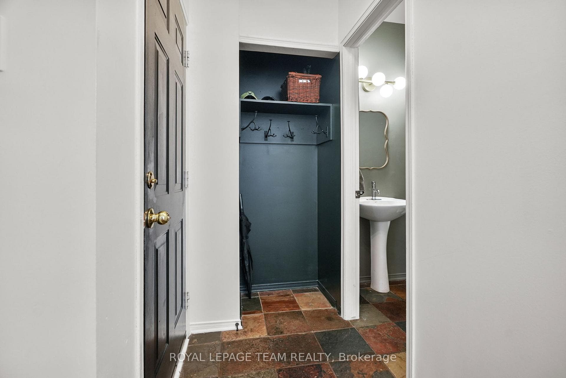 2122 Saunders Avenue photo 6