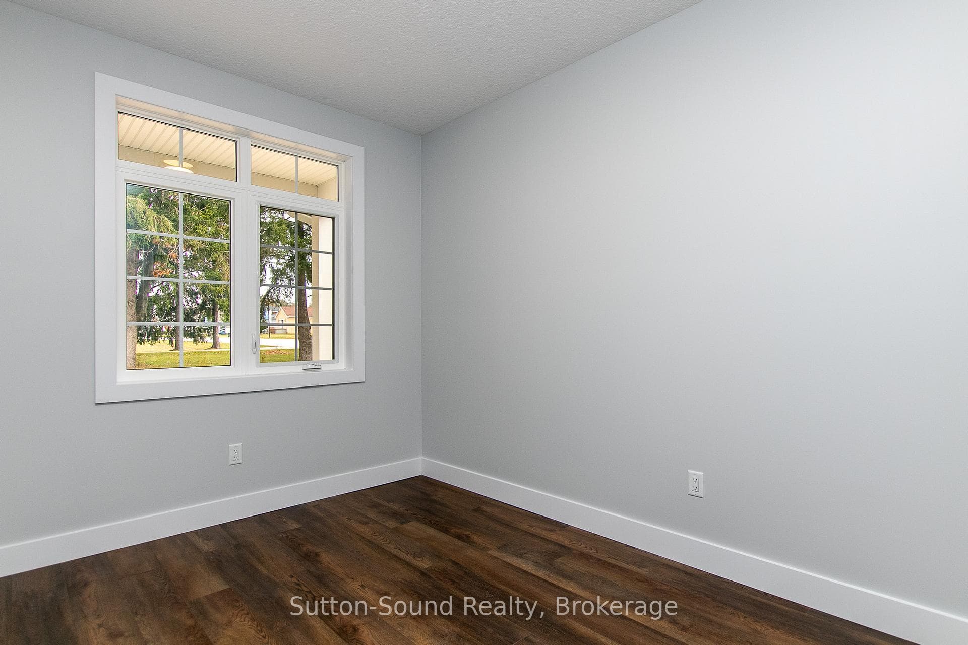 202 Queen Street Unit 5 photo 13