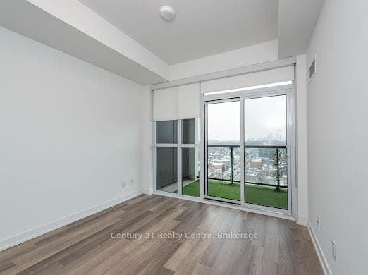 1603 Eglinton Avenue Unit 1402 photo 13