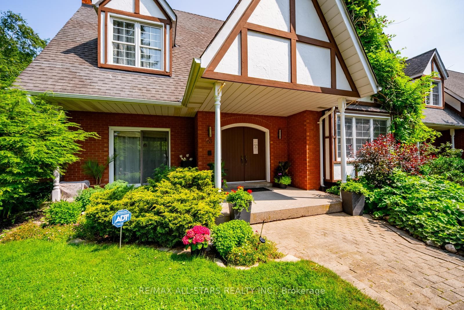 23 Forfardale Road photo 3