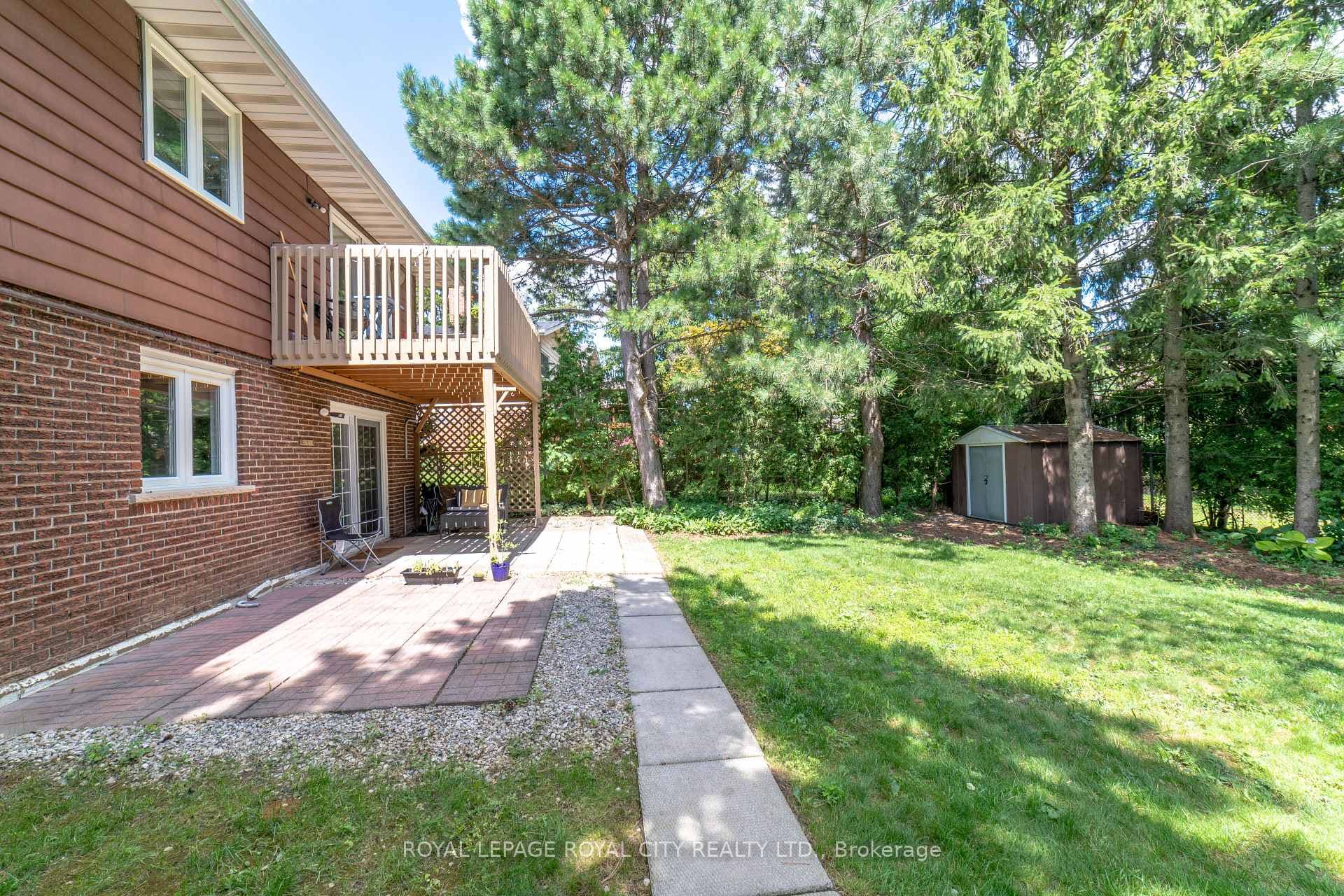 574 Willow Road Unit Lower photo 2