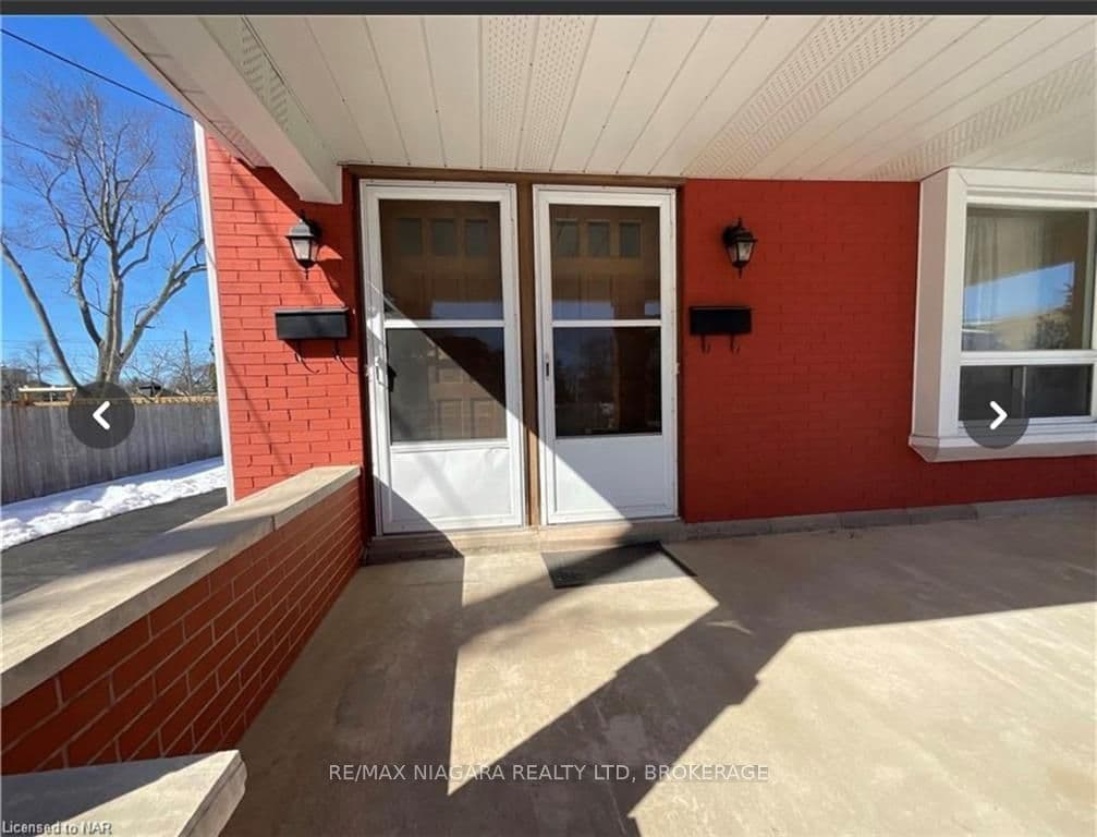89 HELLEMS Avenue Unit A photo 6