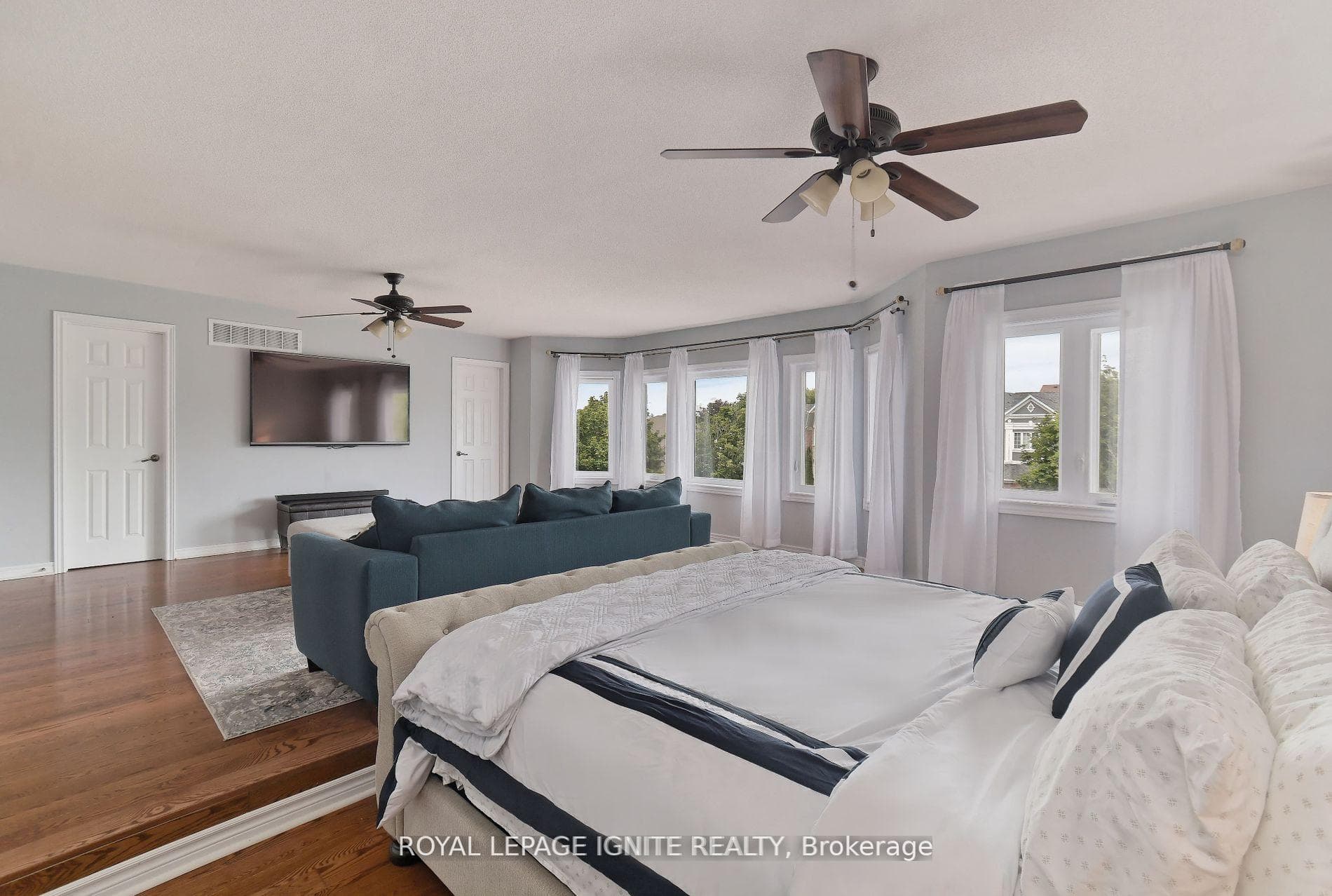 389 Delaney Drive photo 27