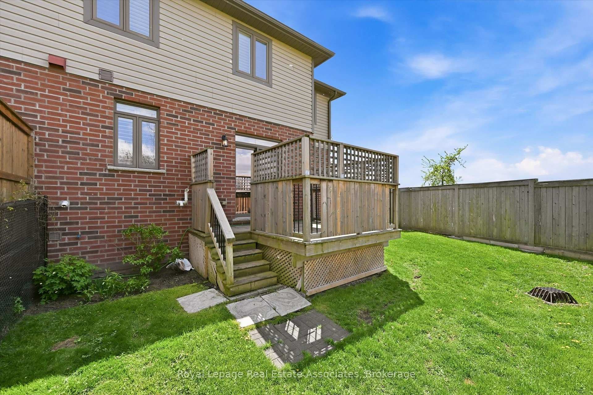 1 Southshore Crescent photo 30