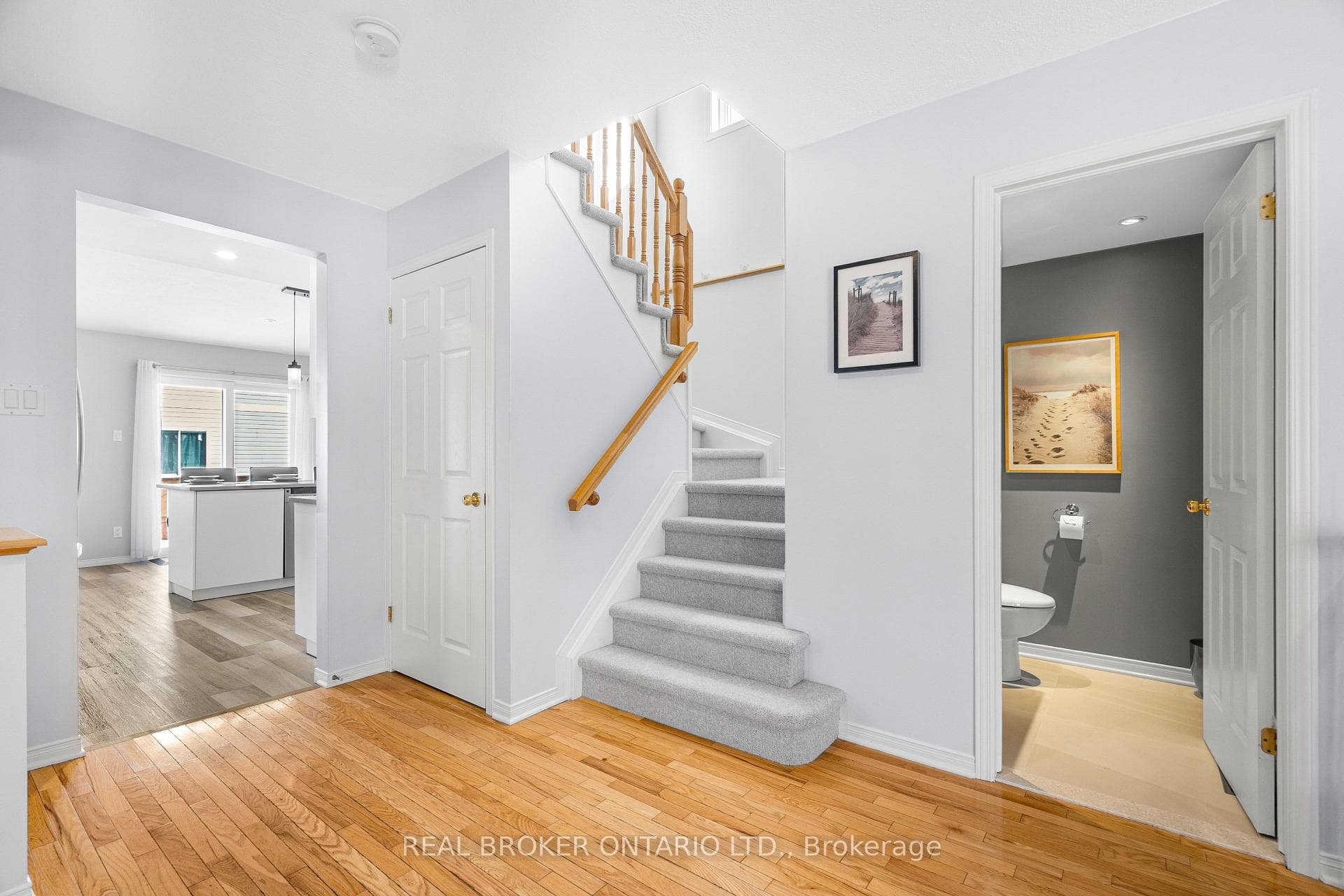 4 Totteridge Avenue photo 23