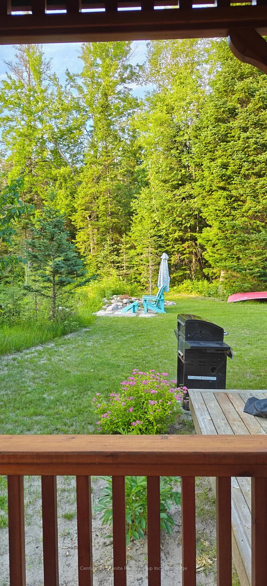 1075 Hobbits Lane photo 50