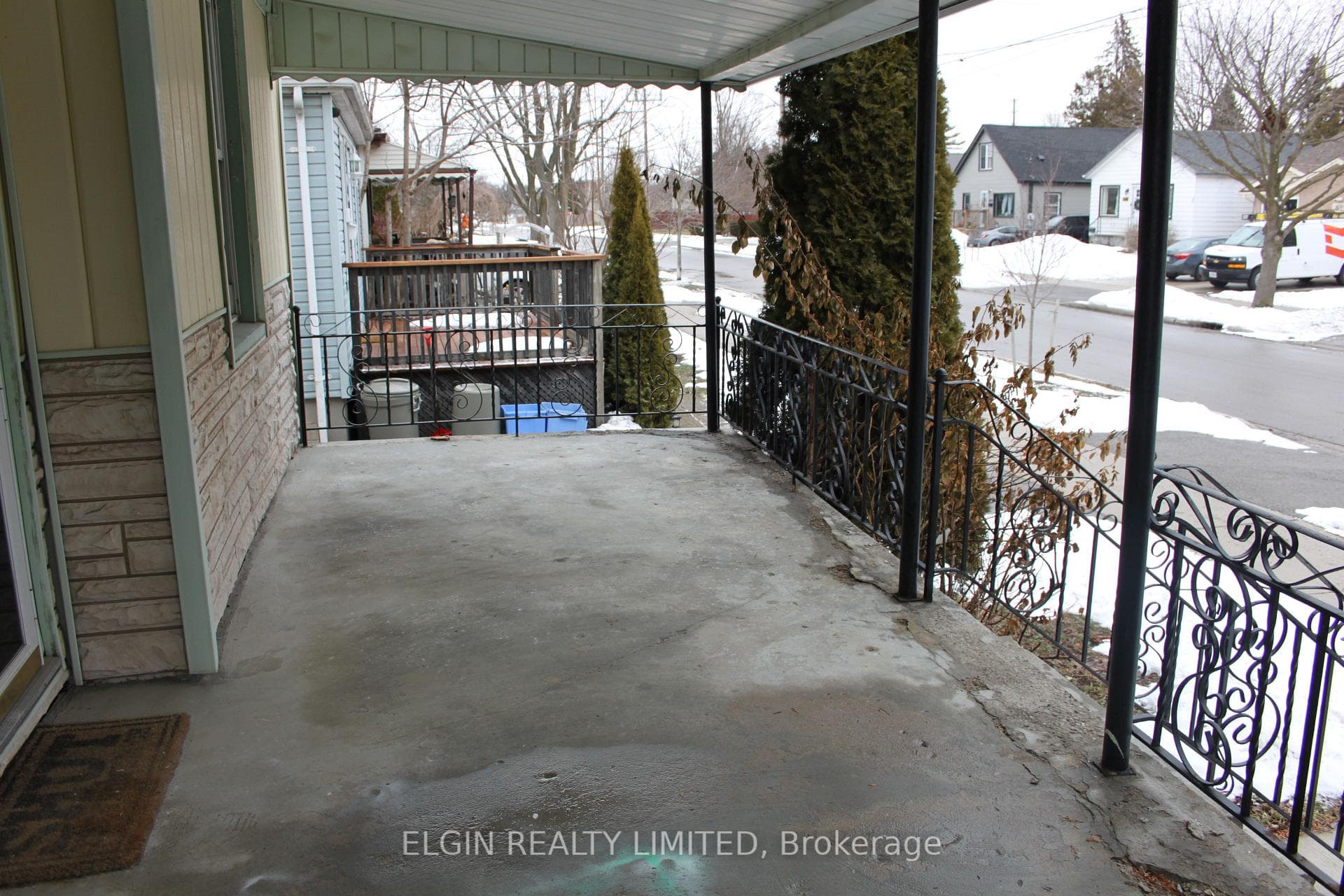 1626 Churchill Avenue photo 3