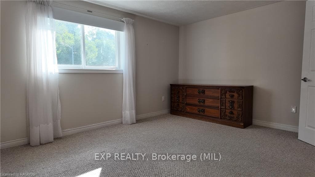 125 WILLIAM Street Unit 205 photo 19