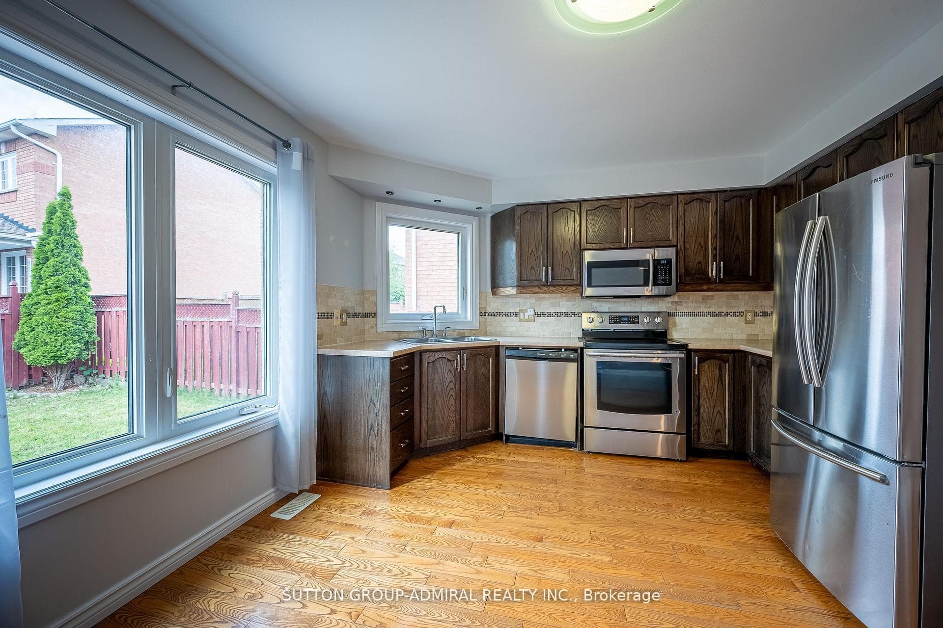 120 Widgeon Street photo 11