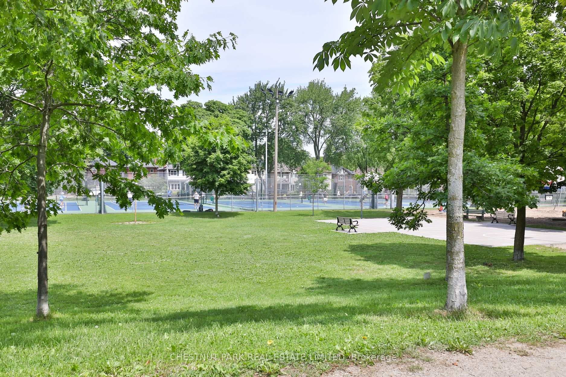 245 Wanless Avenue photo 33