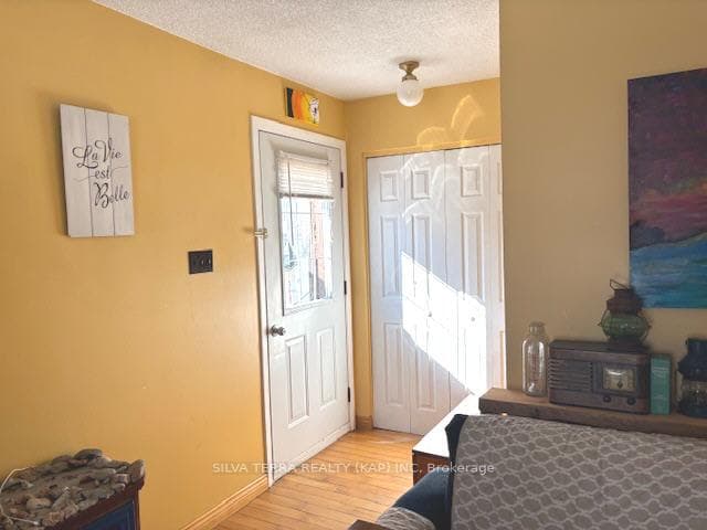 6 Champlain Crescent photo 20