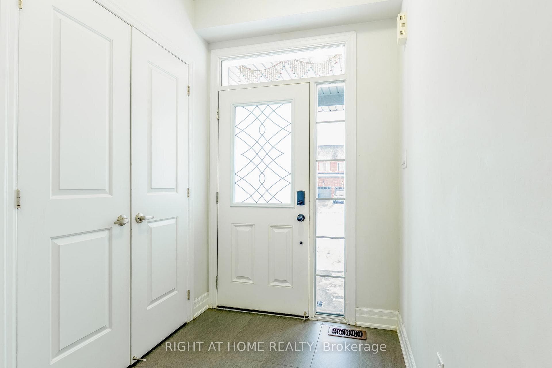 48 Morris Drive photo 7