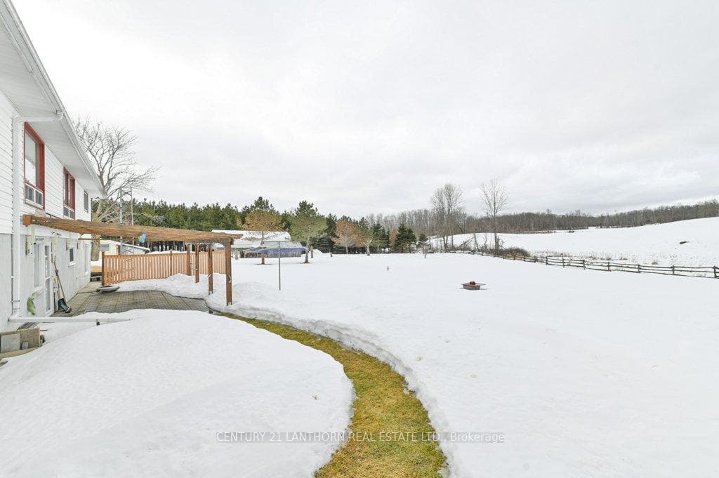 523 Harts Road photo 31