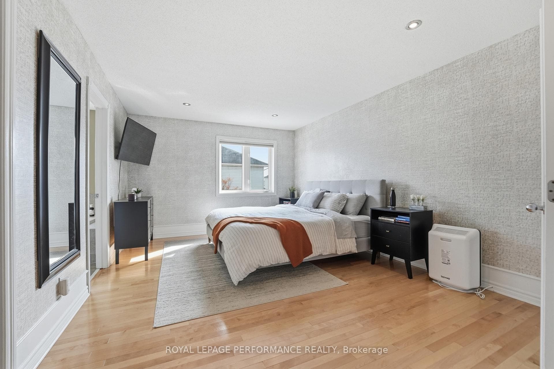 808 Scala Avenue photo 20
