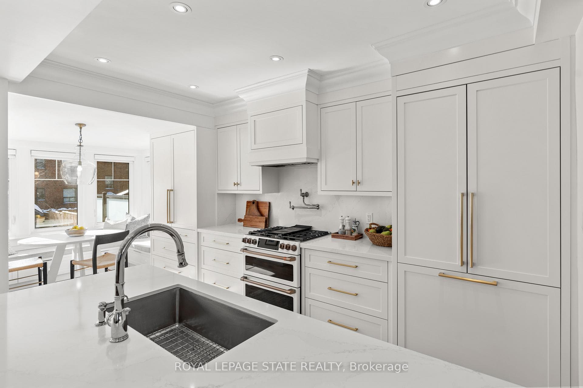 11 Albani Street photo 19