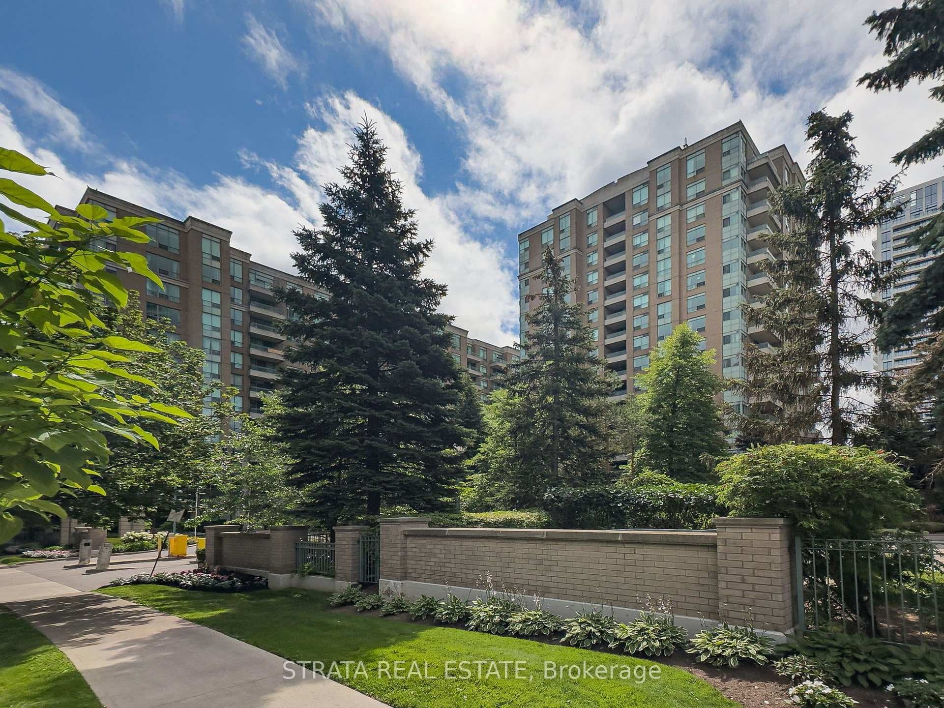 29 Pemberton Avenue Unit 105 photo 29
