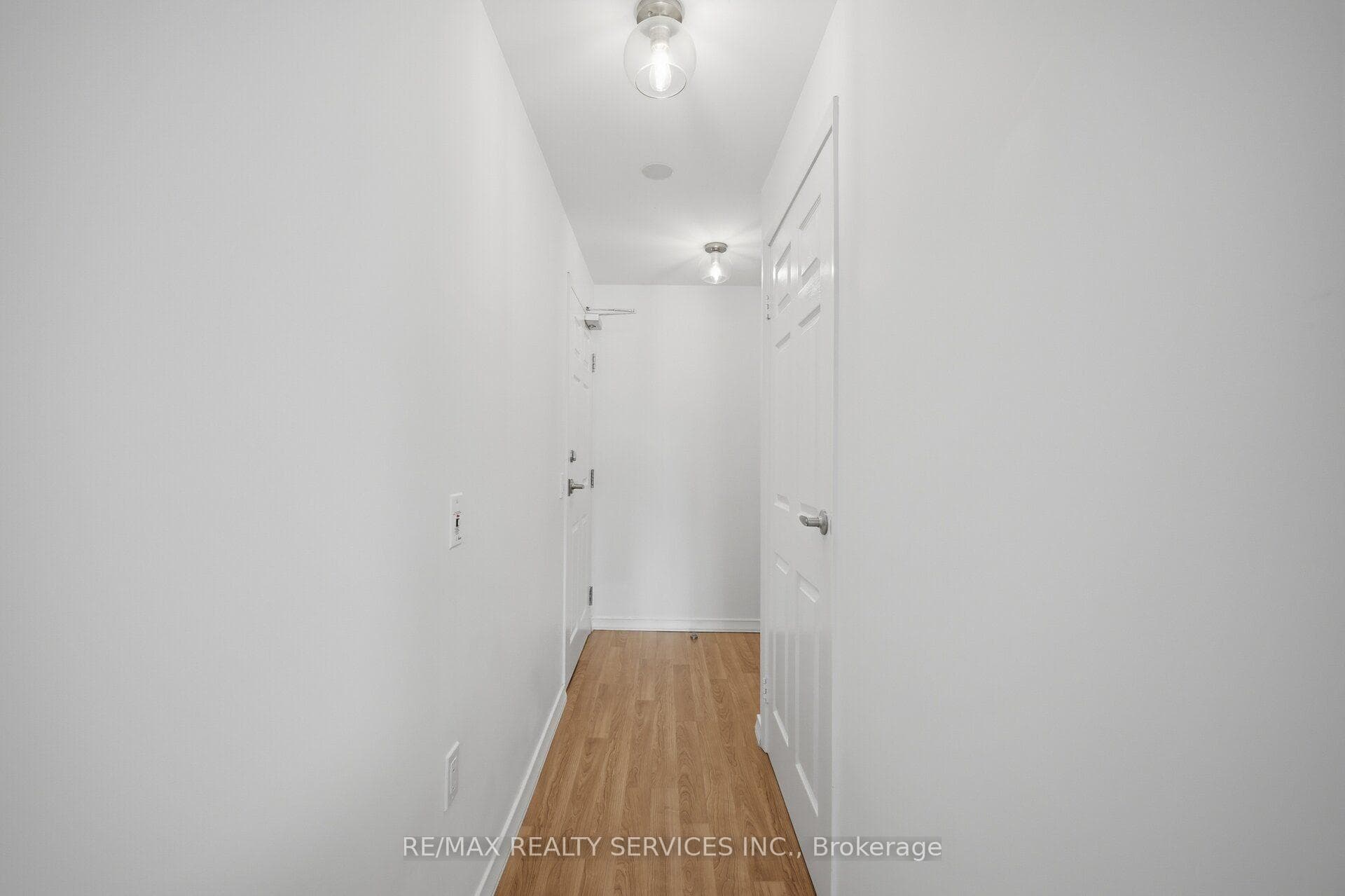 15 Maplewood Avenue Unit 310 photo 13