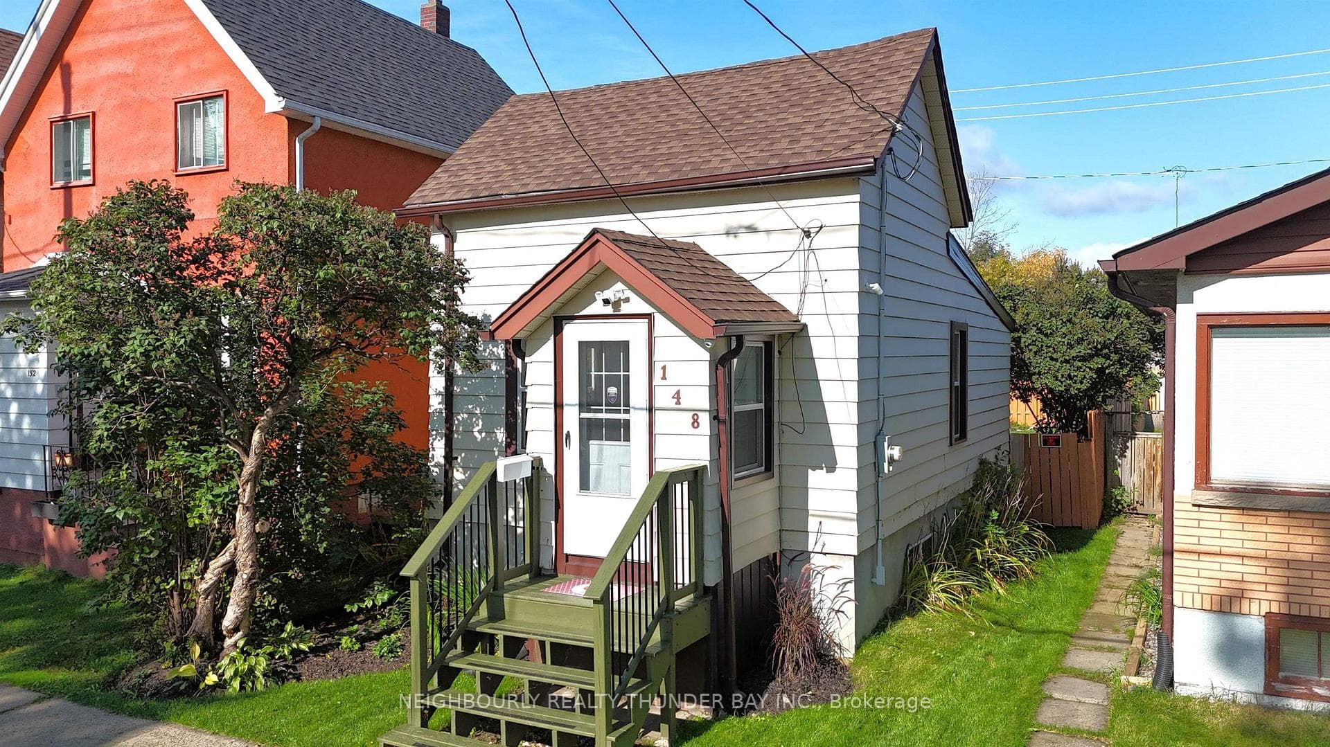 148 Machar Avenue photo 2