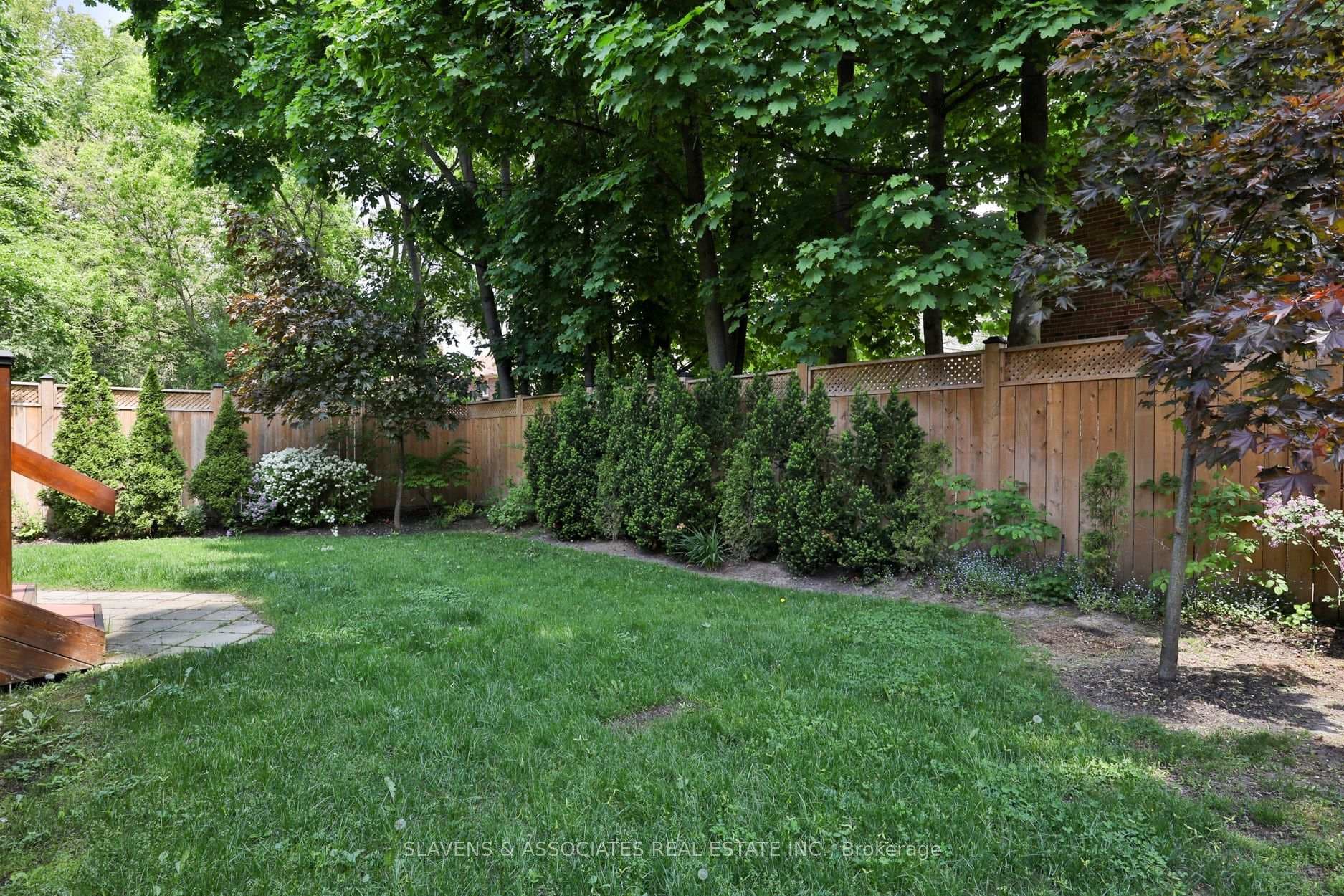33 Chiltern Hill Road photo 40