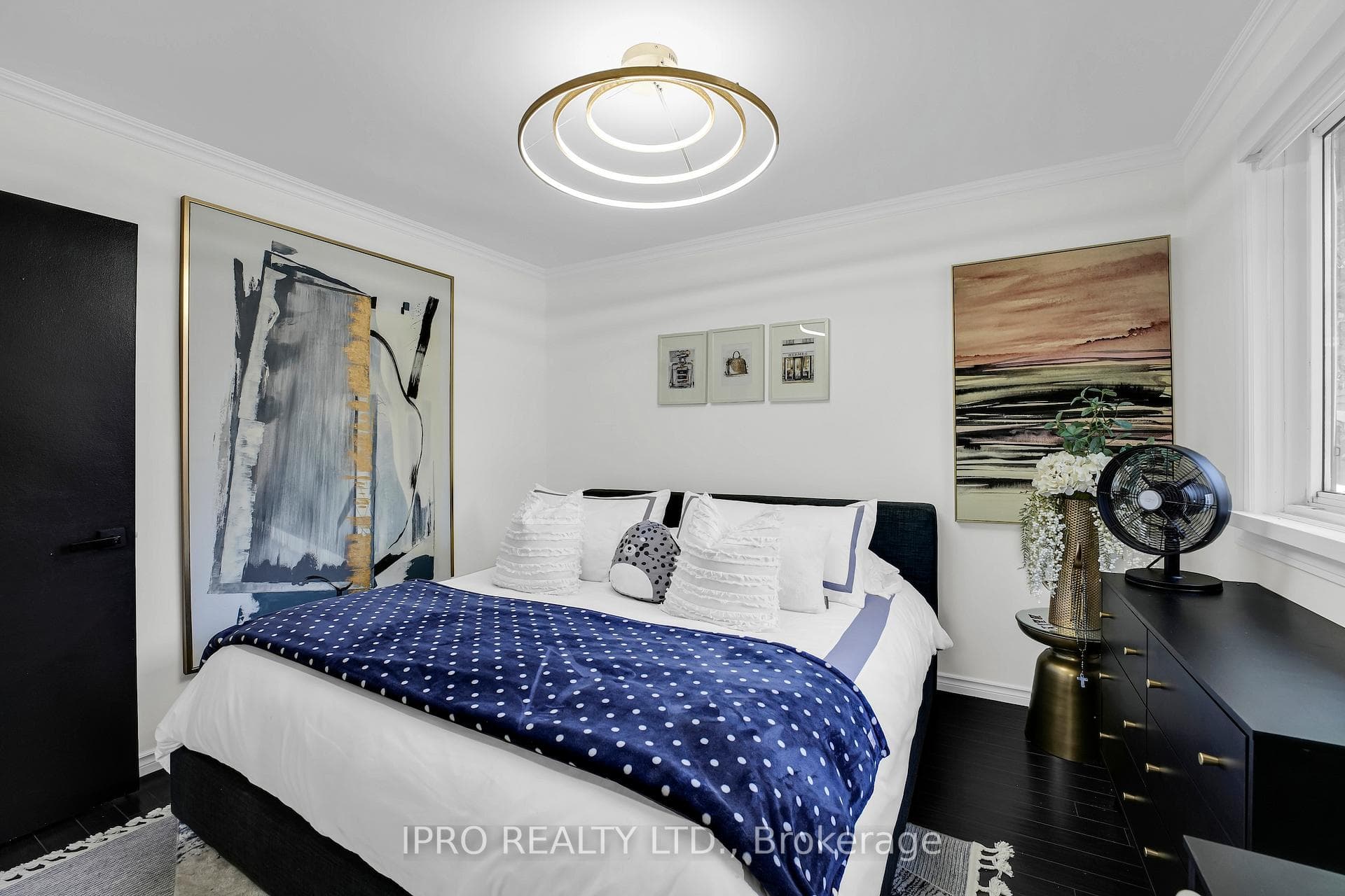49 Poplar Crescent photo 18